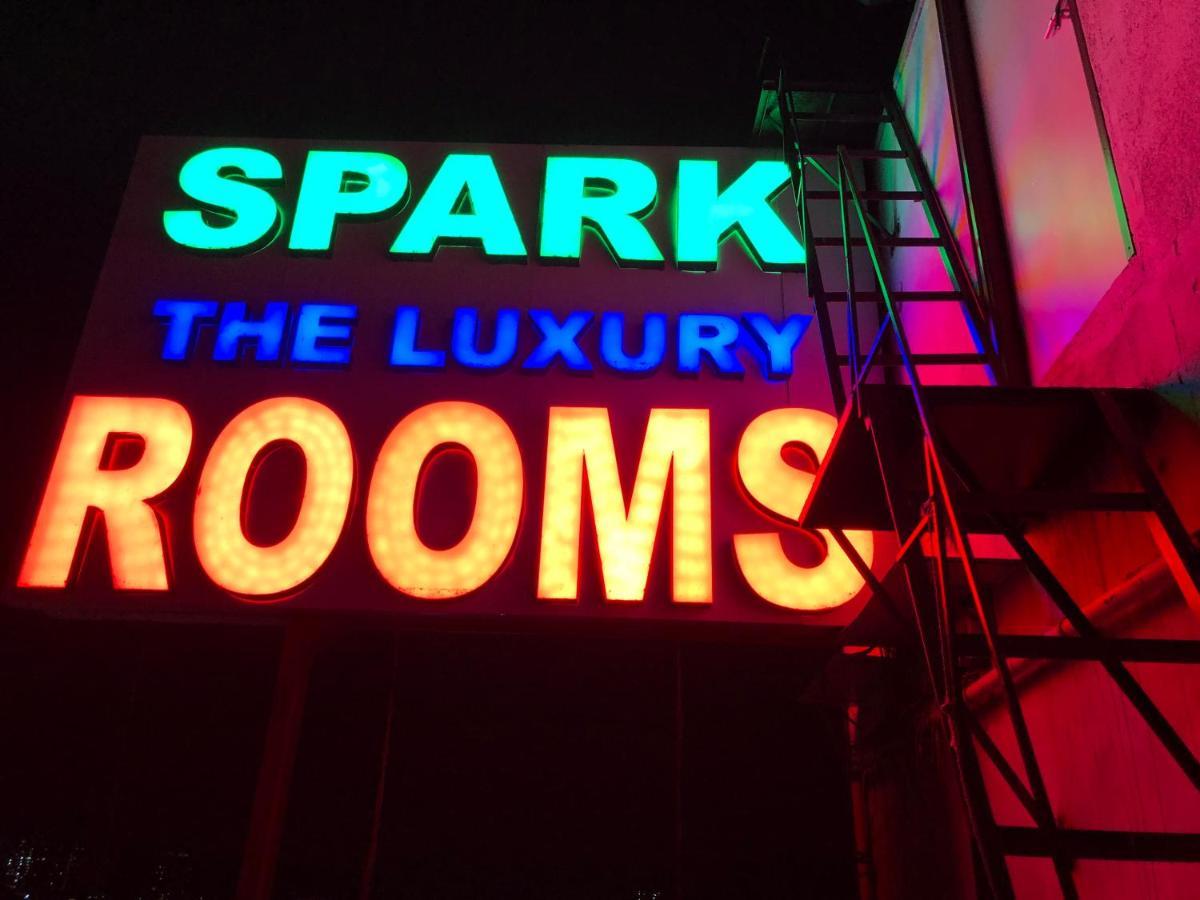 Hotel Spark Residency Ченнаи Экстерьер фото