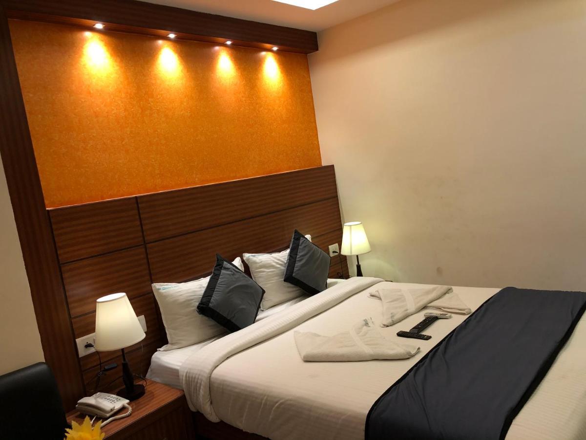 Hotel Spark Residency Ченнаи Экстерьер фото