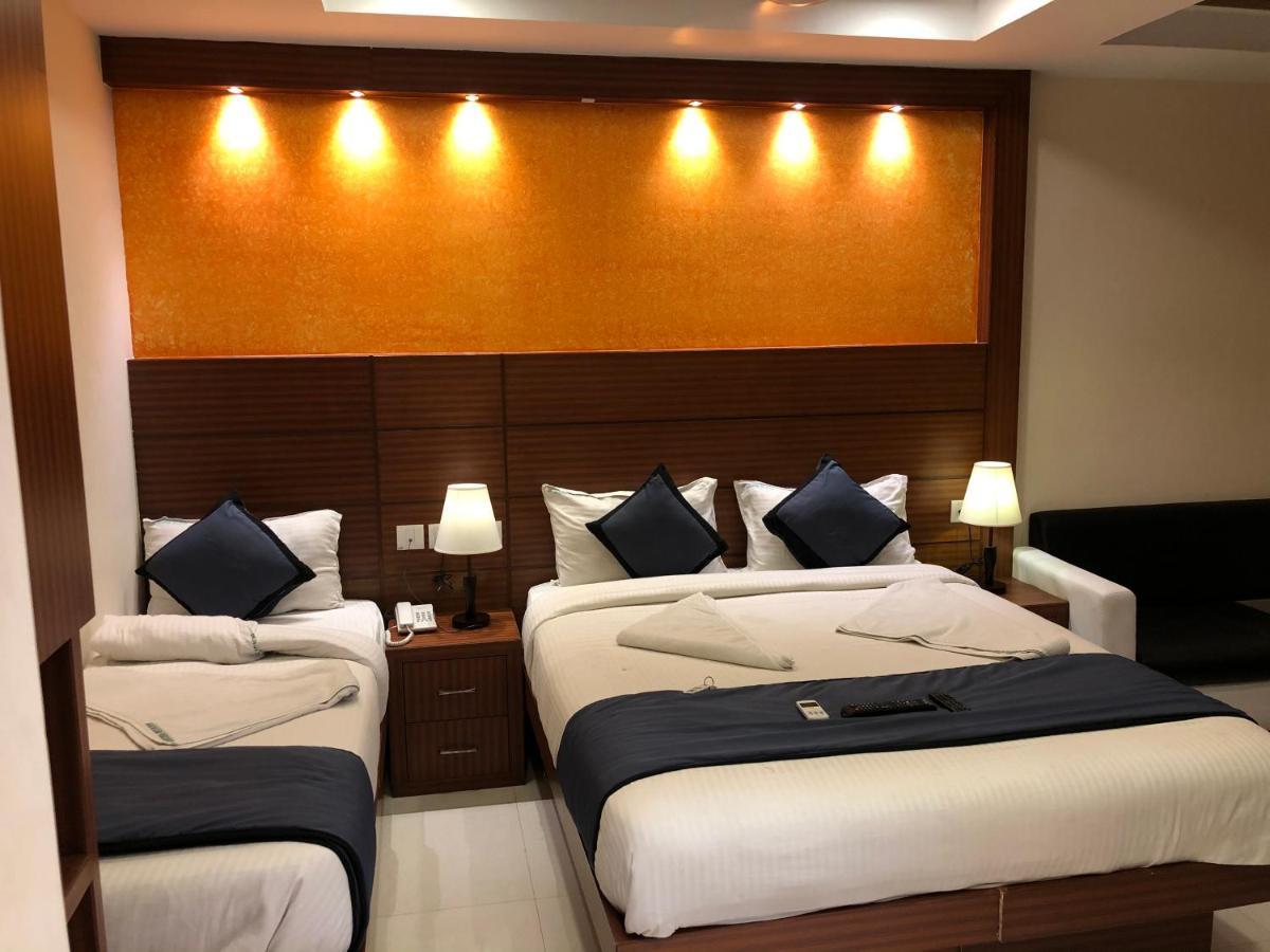 Hotel Spark Residency Ченнаи Экстерьер фото